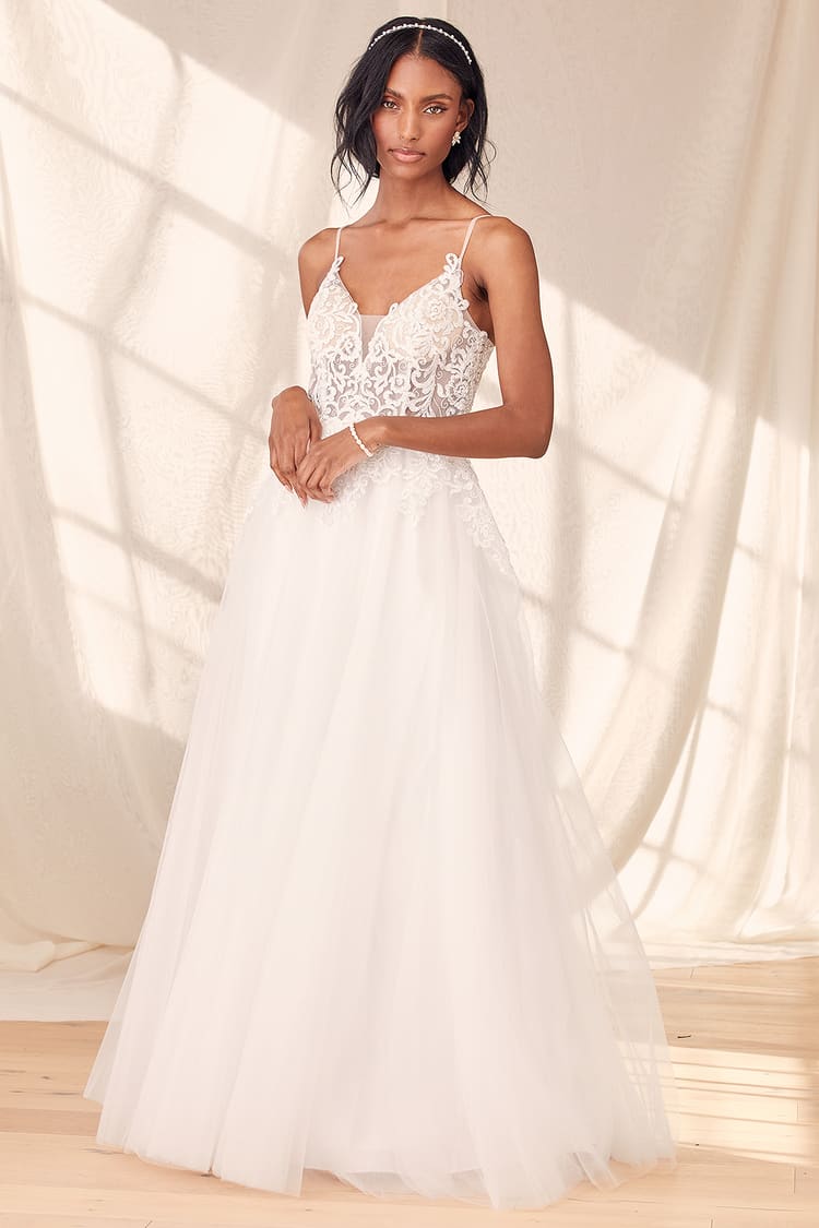 In Amazement White Tulle Embroidered Sleeveless Gown